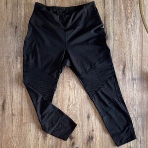 Old Navy Black Active Leggings